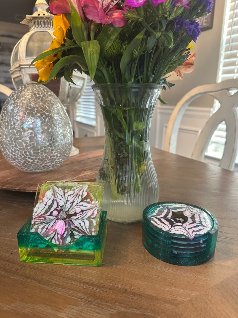 Epoxy resin bloom coasters